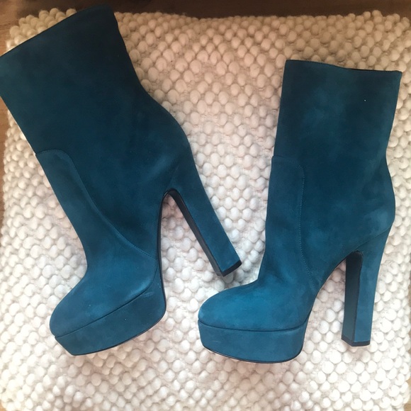 Exotic teal Dolce & Gabbana suede booties - Picture 2 of 5